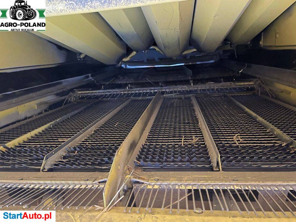 New Holland TX 68 PLUS – 2002 – 2955 H – HEDER 7,32 M