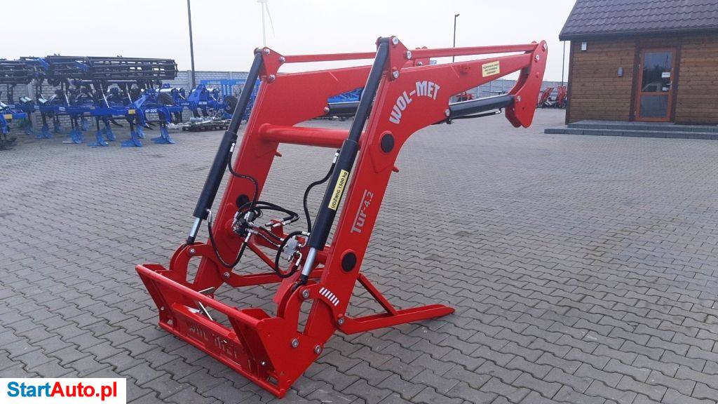 Ładowacz Czołowy WOL-MET TUR 4.1 Udźwig 1500kg 3-Sekcyjny