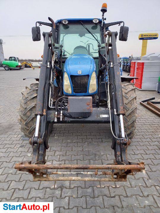 New Holland T5040