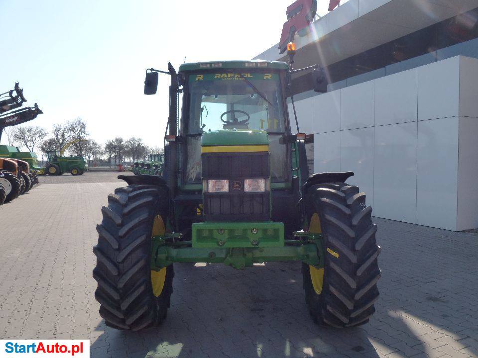 John Deere 6610