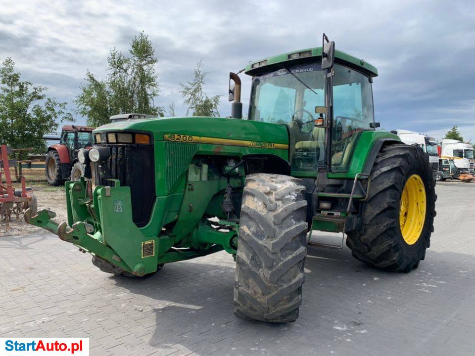 John Deere 8200 8100 8210 New Holland G 235