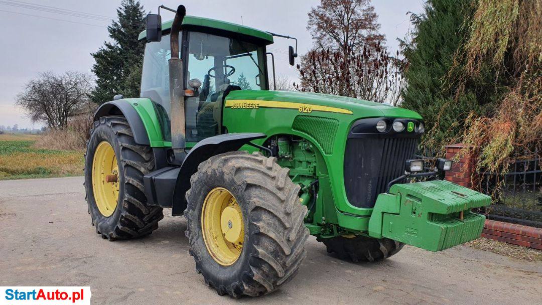 John Deere 8120