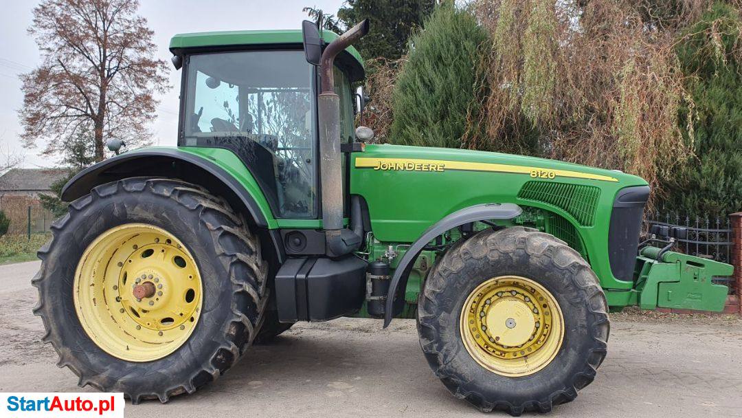 John Deere 8120