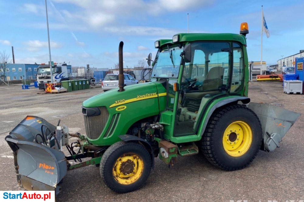 John Deere 3720