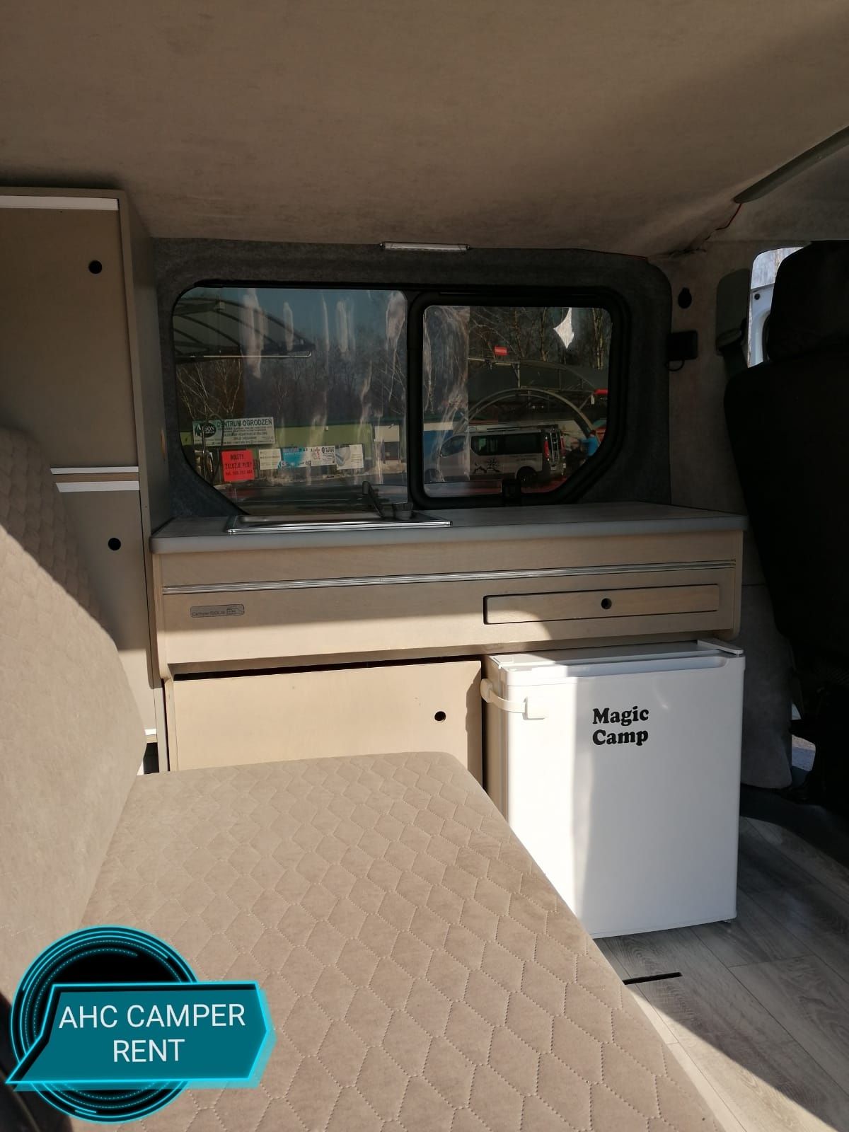 Vivaro kamper wynajem