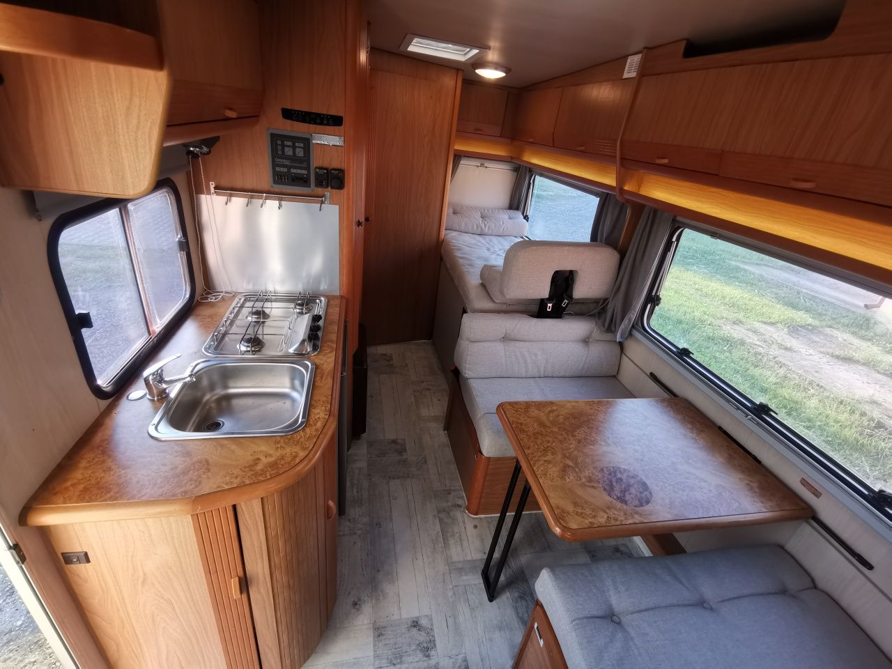 Wynajem – Zwinny Kamper z klimatyzacją :)