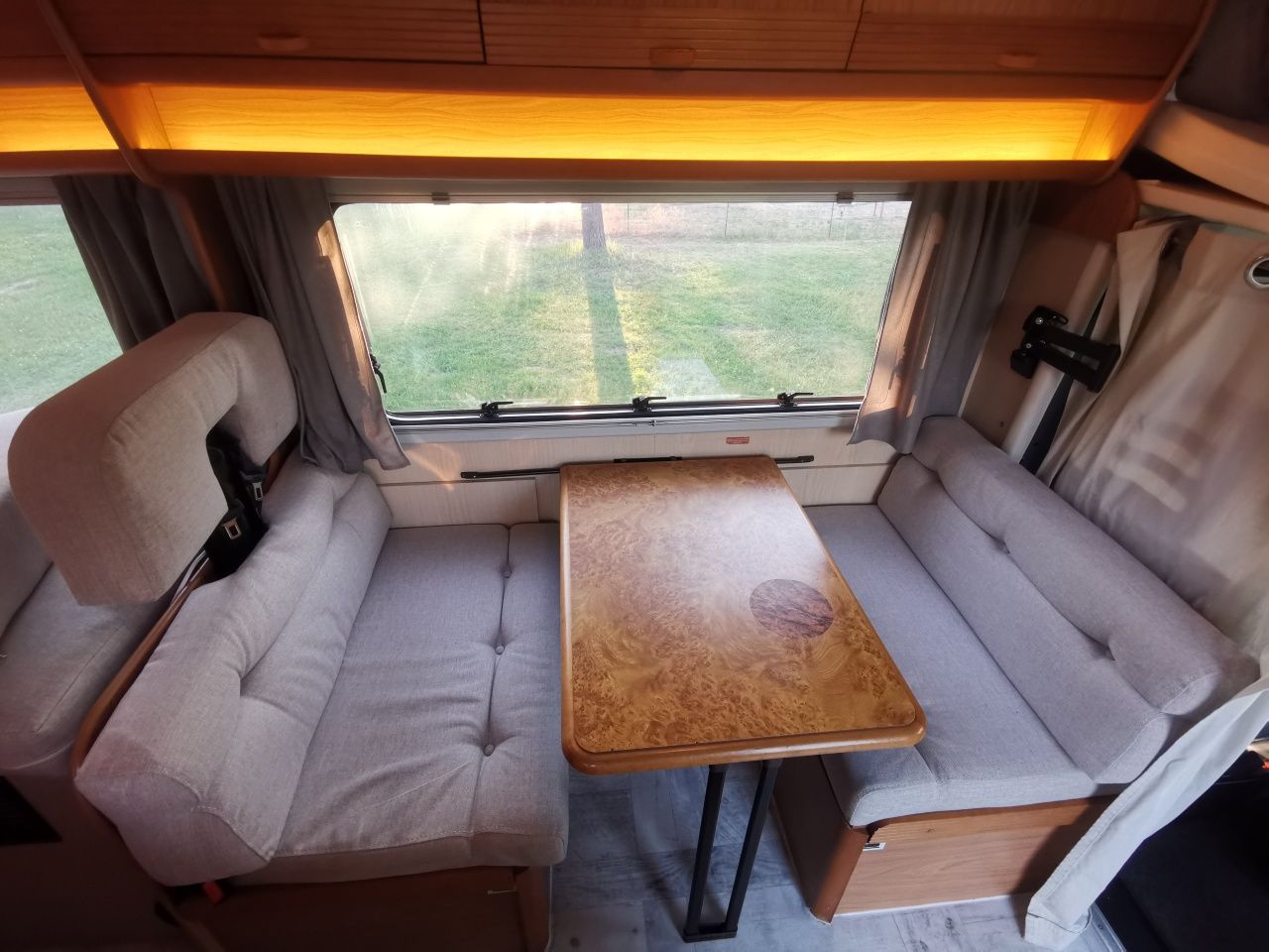 Wynajem – Zwinny Kamper z klimatyzacją :)