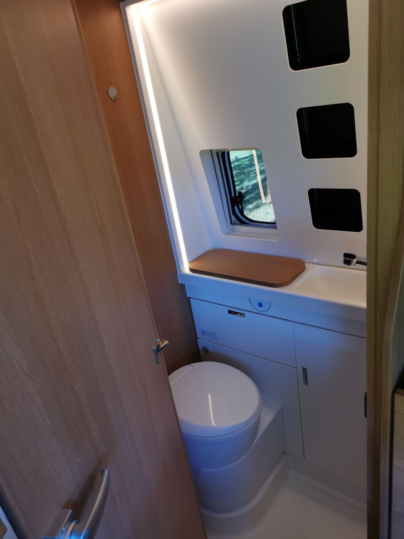 Wynajem Wypożyczalnia Kamper Vany