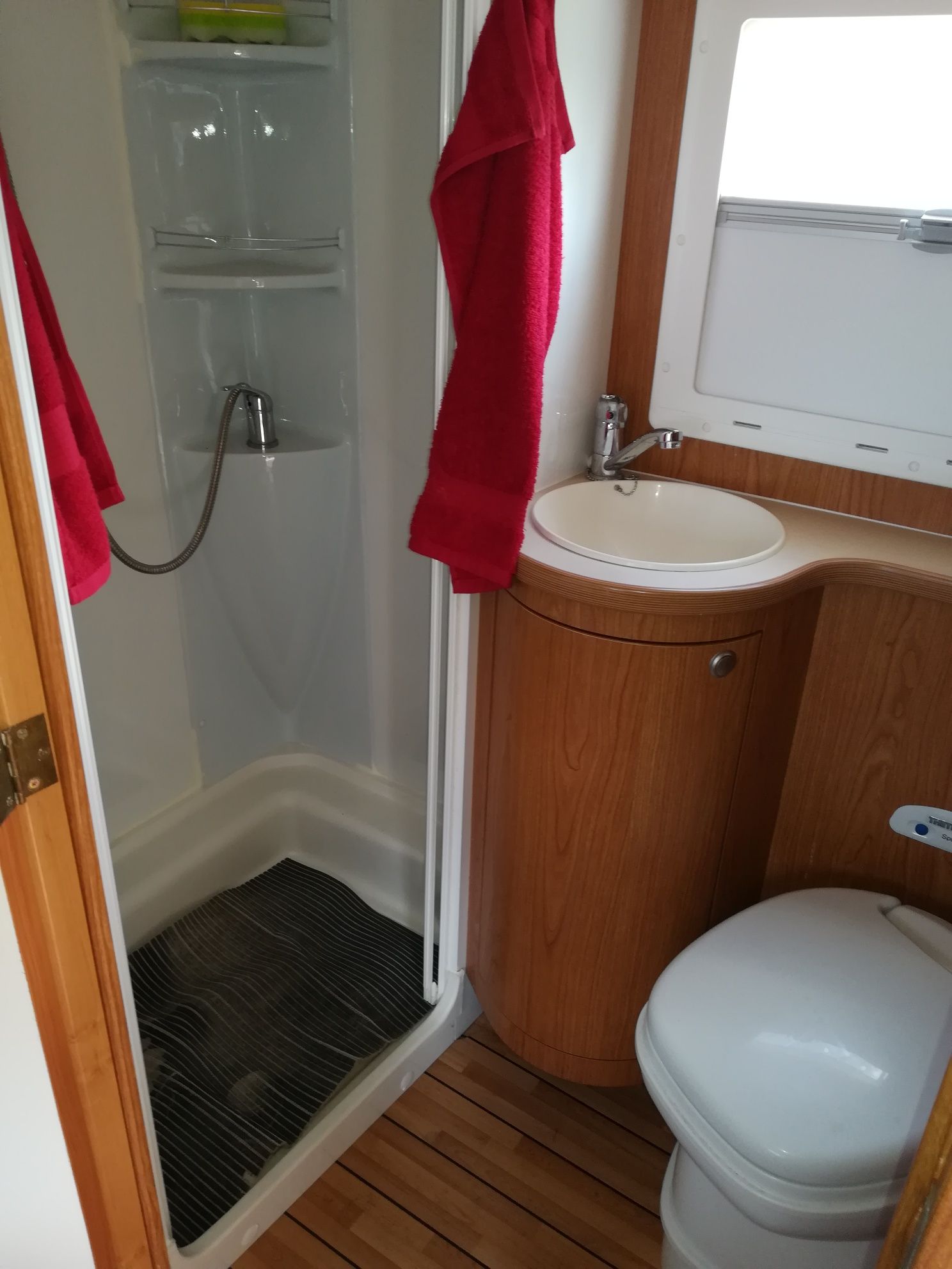 Kamper RENIA wynajem 5 osobowy