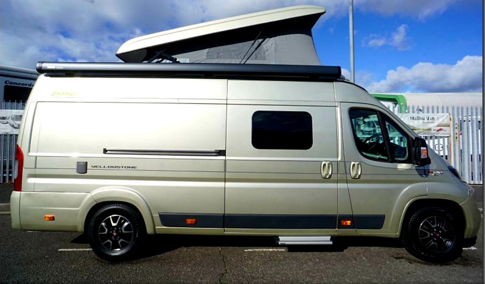 Wynajem /wypożyczenie/ kampera /campera