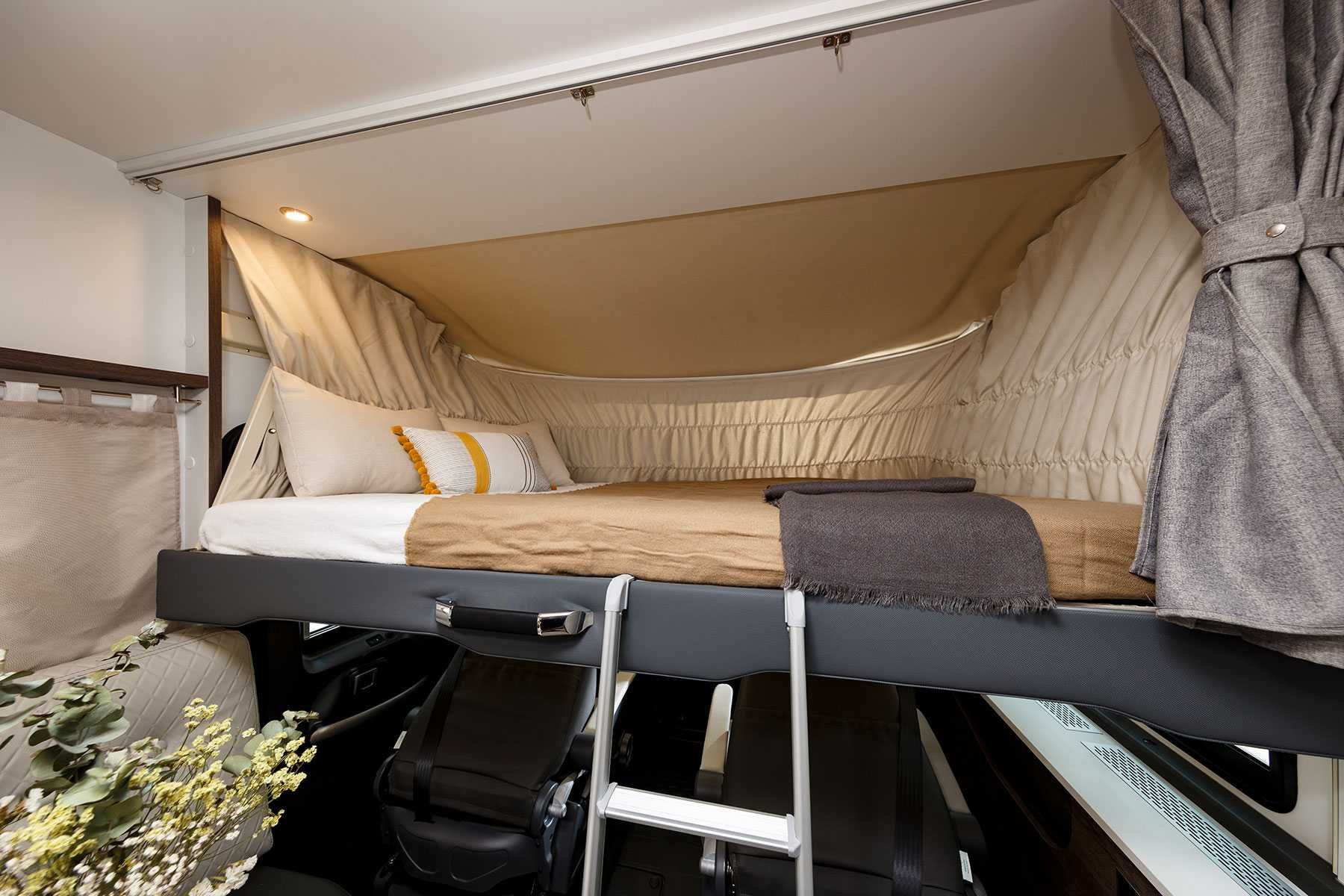 Wynajem kamperów – MAJÓWKA 2021 Benimar Amphitryon 997 INTEGRA