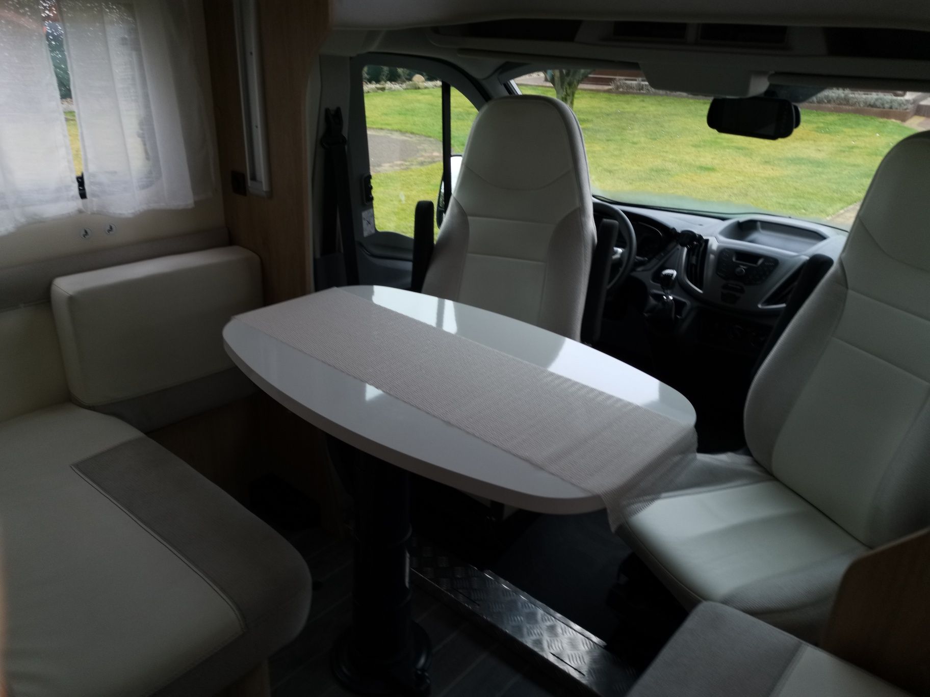 Wynajem kamperów Łódź, kampery Roller Team, kamper 5-cio osobowy