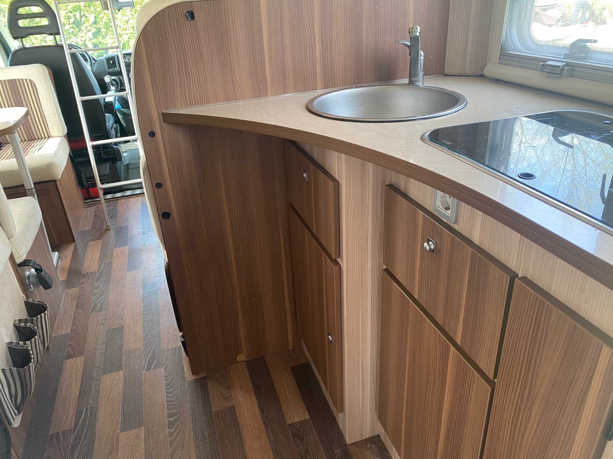 Camper Kamper 8 0sób wynajem od 250 zł doba