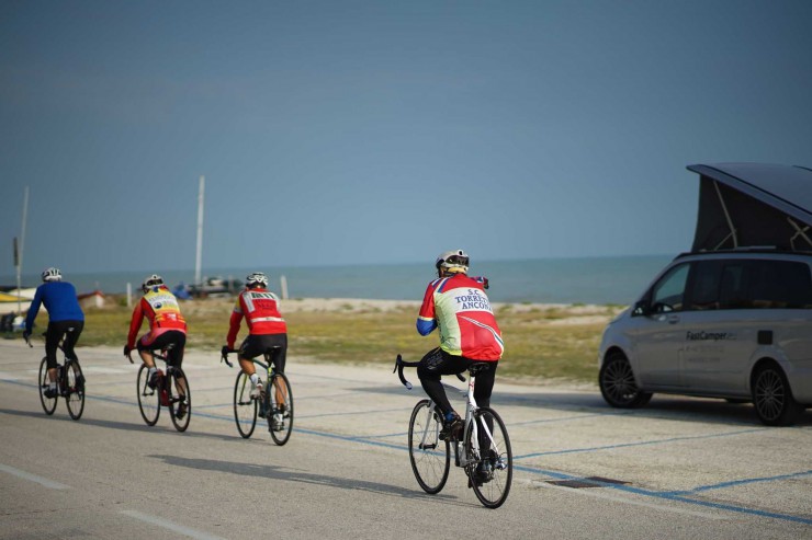 Wynajem kampera Mercedes Marco Polo WOLNY WEEKEND MAJOWY FastCamper.eu