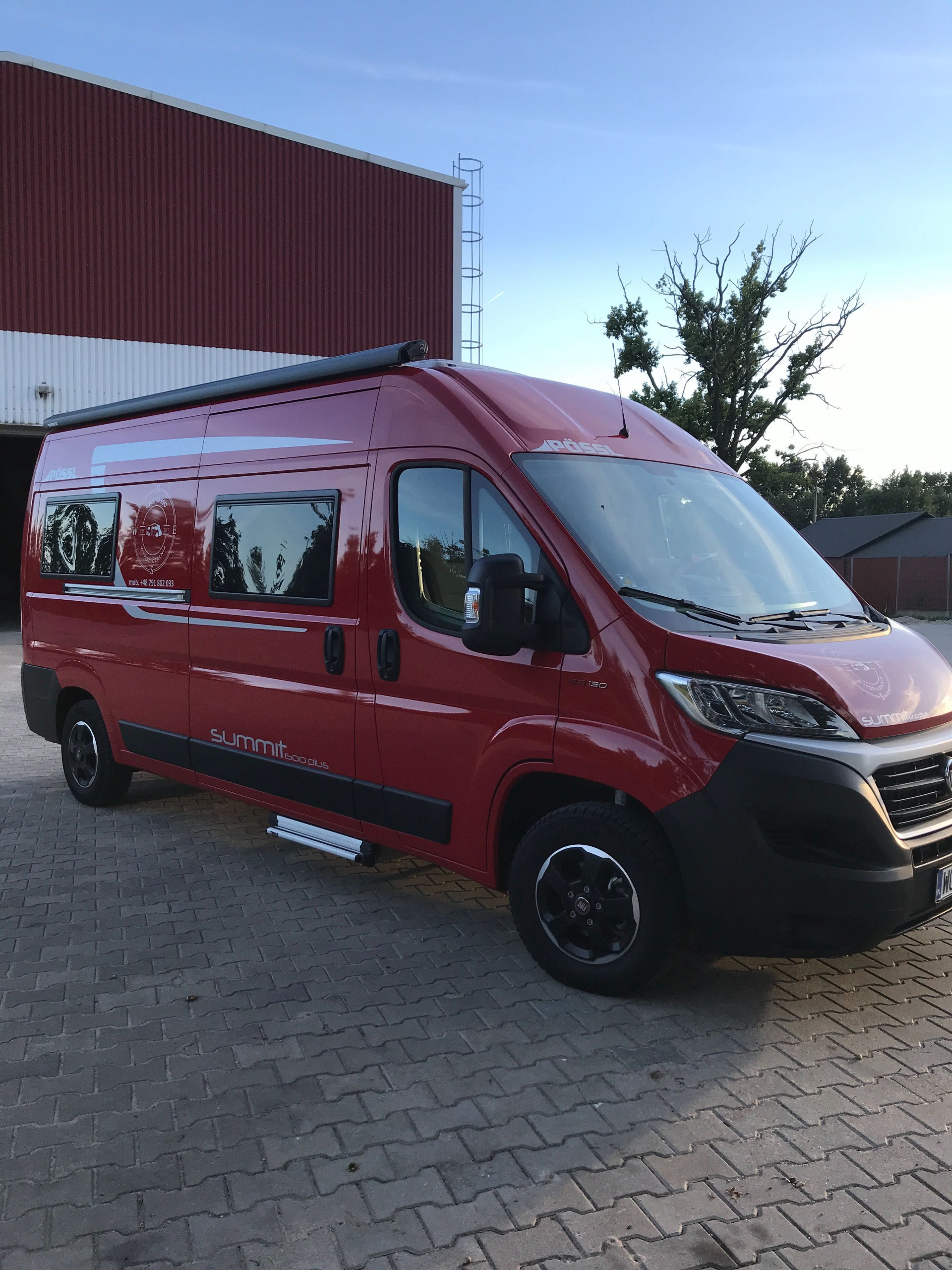 Wynajem kampera POSSL SUMMIT 600 Plus