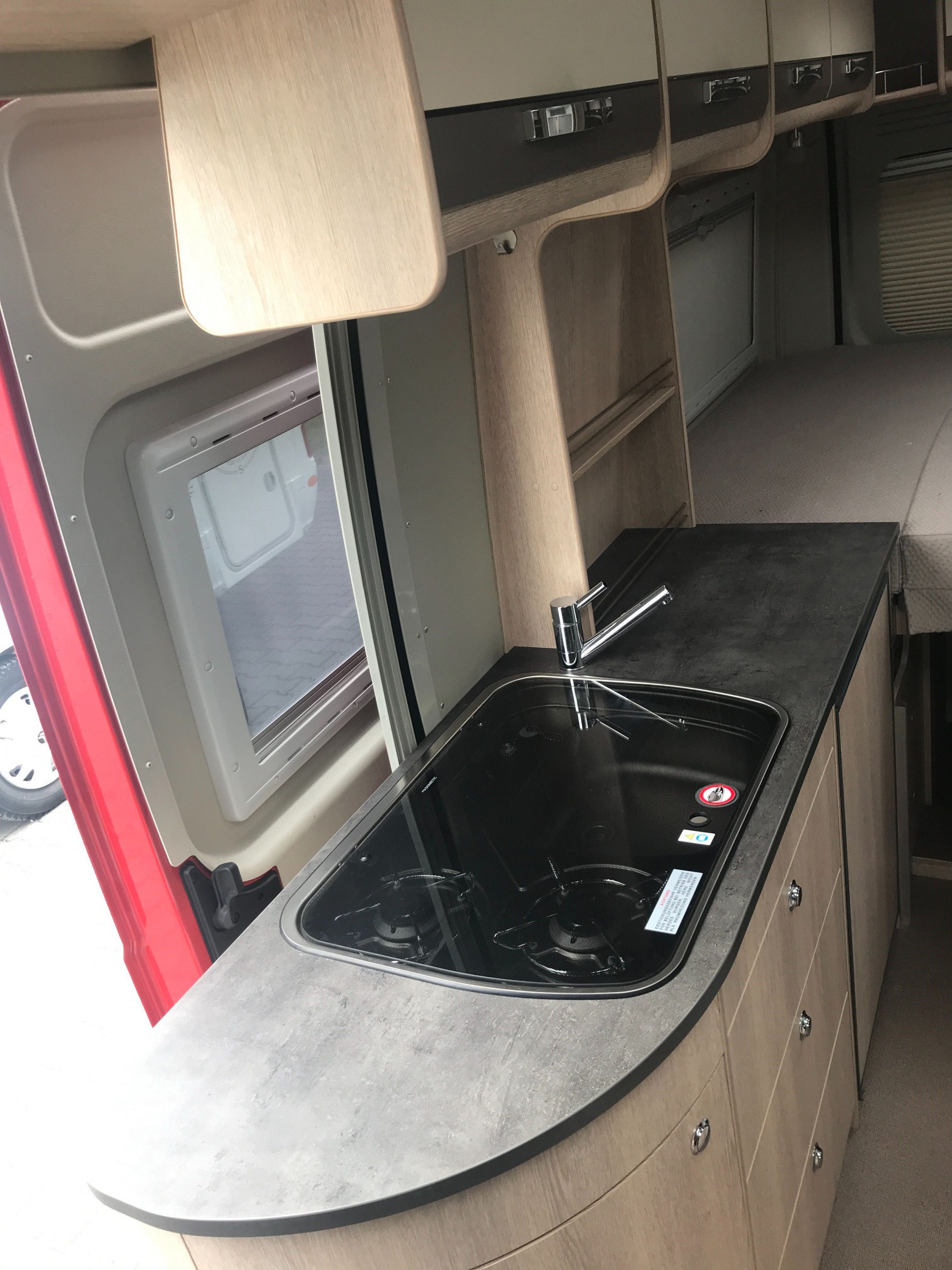 Wynajem kampera POSSL SUMMIT 600 Plus