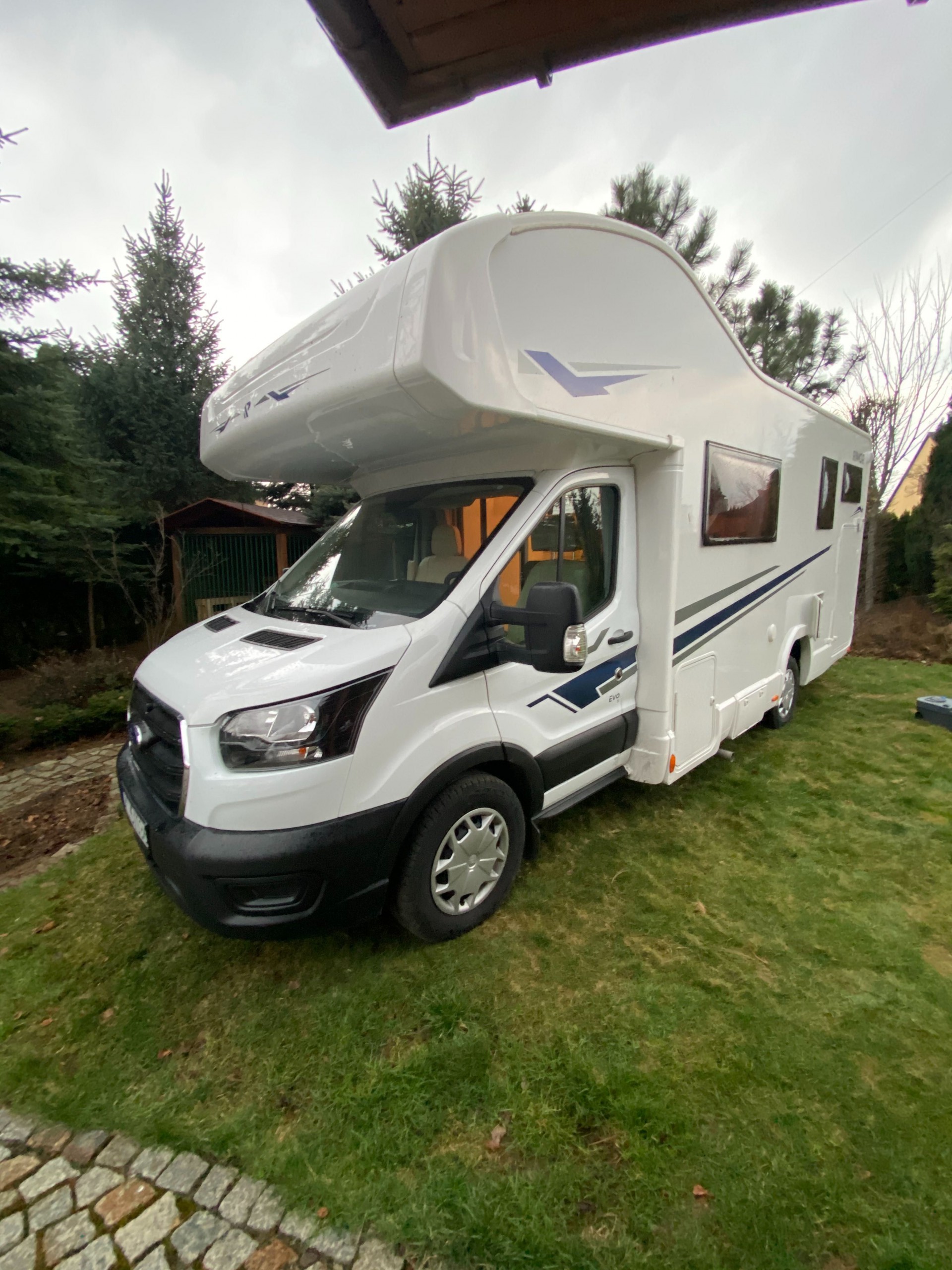 Wynajem nowego kampera 6 osobowego