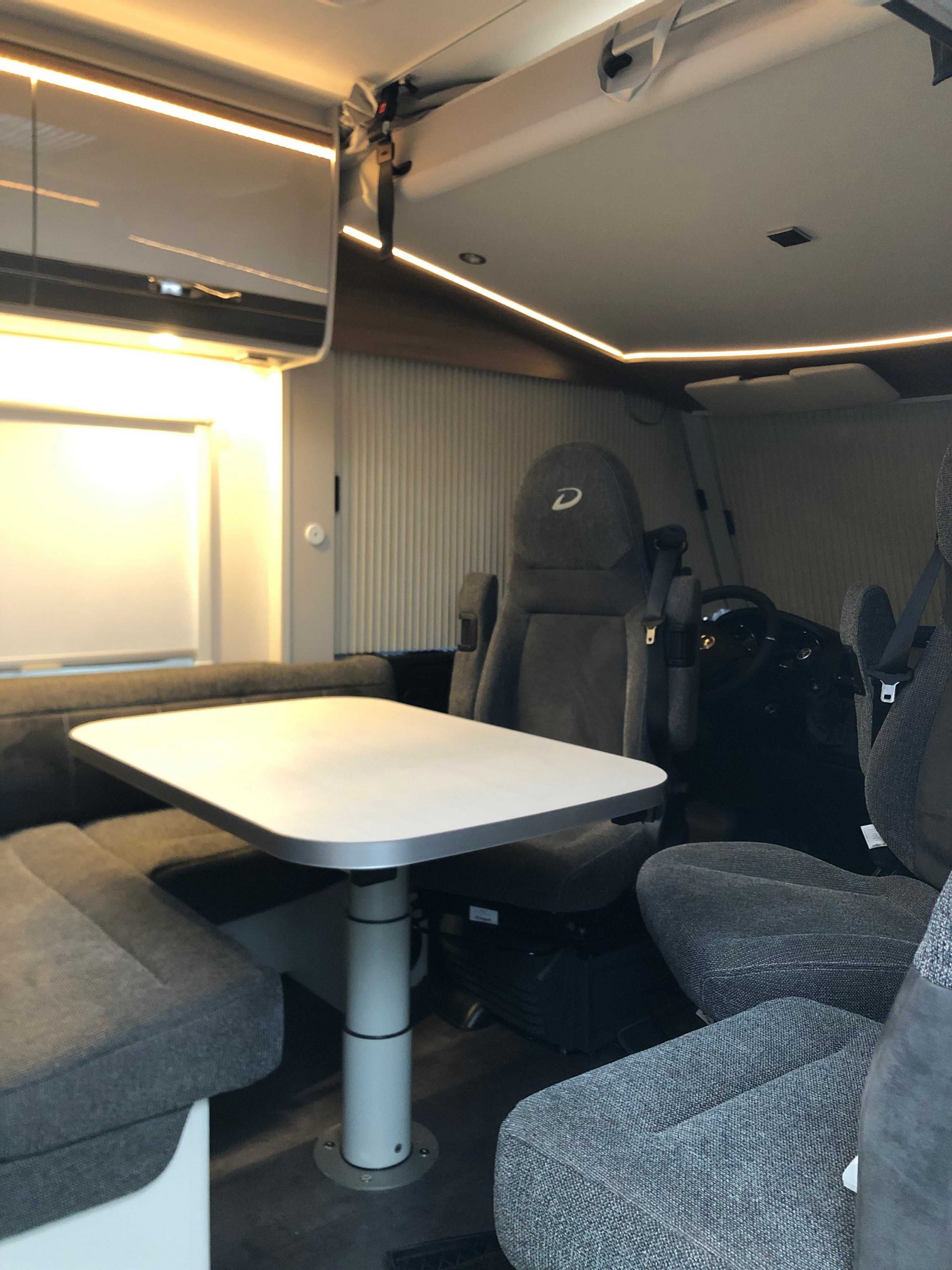 Wynajem Wypożyczenie Kamper Integra VIP Dethleffs PulseGT automat 2021