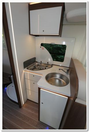 Kamper wynajem od 350 zł doba – Camperowo.pl – Ford Transit 2018r.