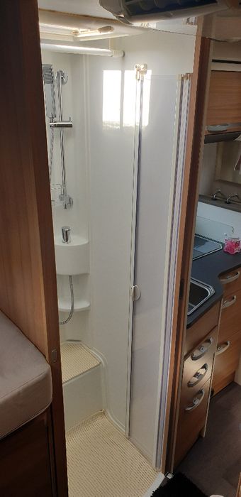 WYNAJEM-WYPOŻYCZENIE Kampera Adria Matrix 670 SL 5-osób