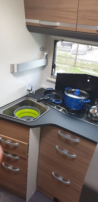 WYNAJEM-WYPOŻYCZENIE Kampera Adria Matrix 670 SL 5-osób