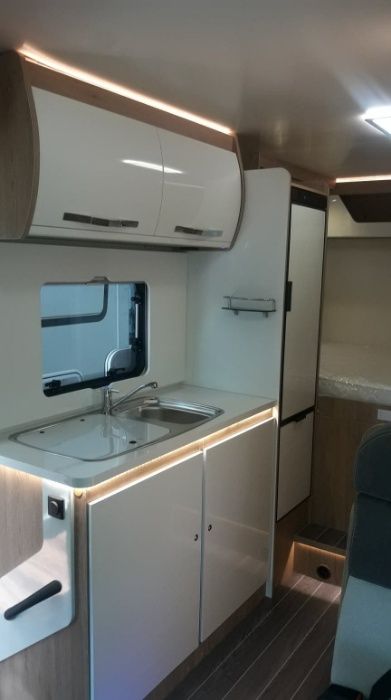 Wynajem kampera NOWY AUTOMAT Ford Transit 2.0 TDCI 170KM