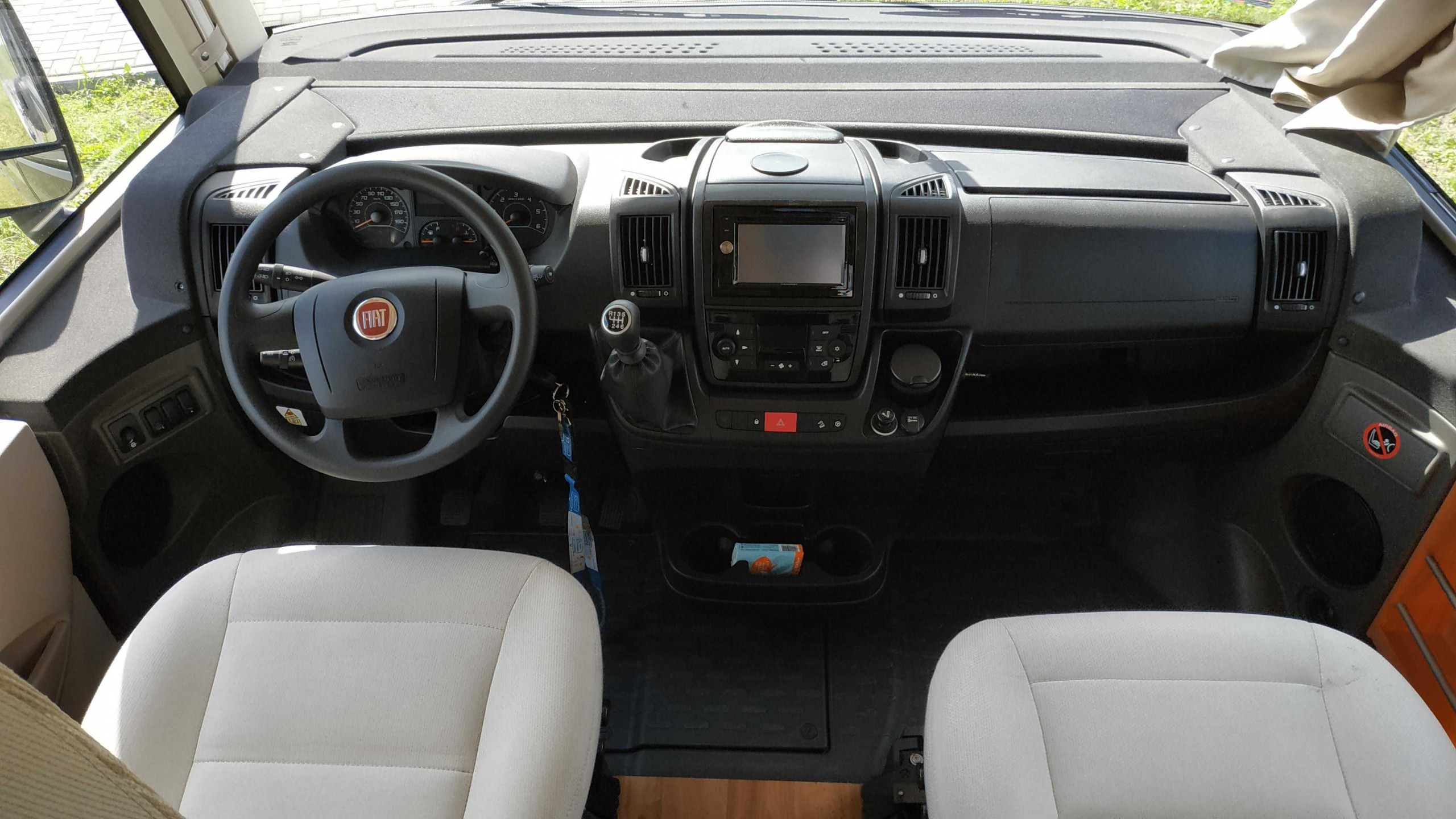 wynajem kampera PREMIUM+ od 350,00zł