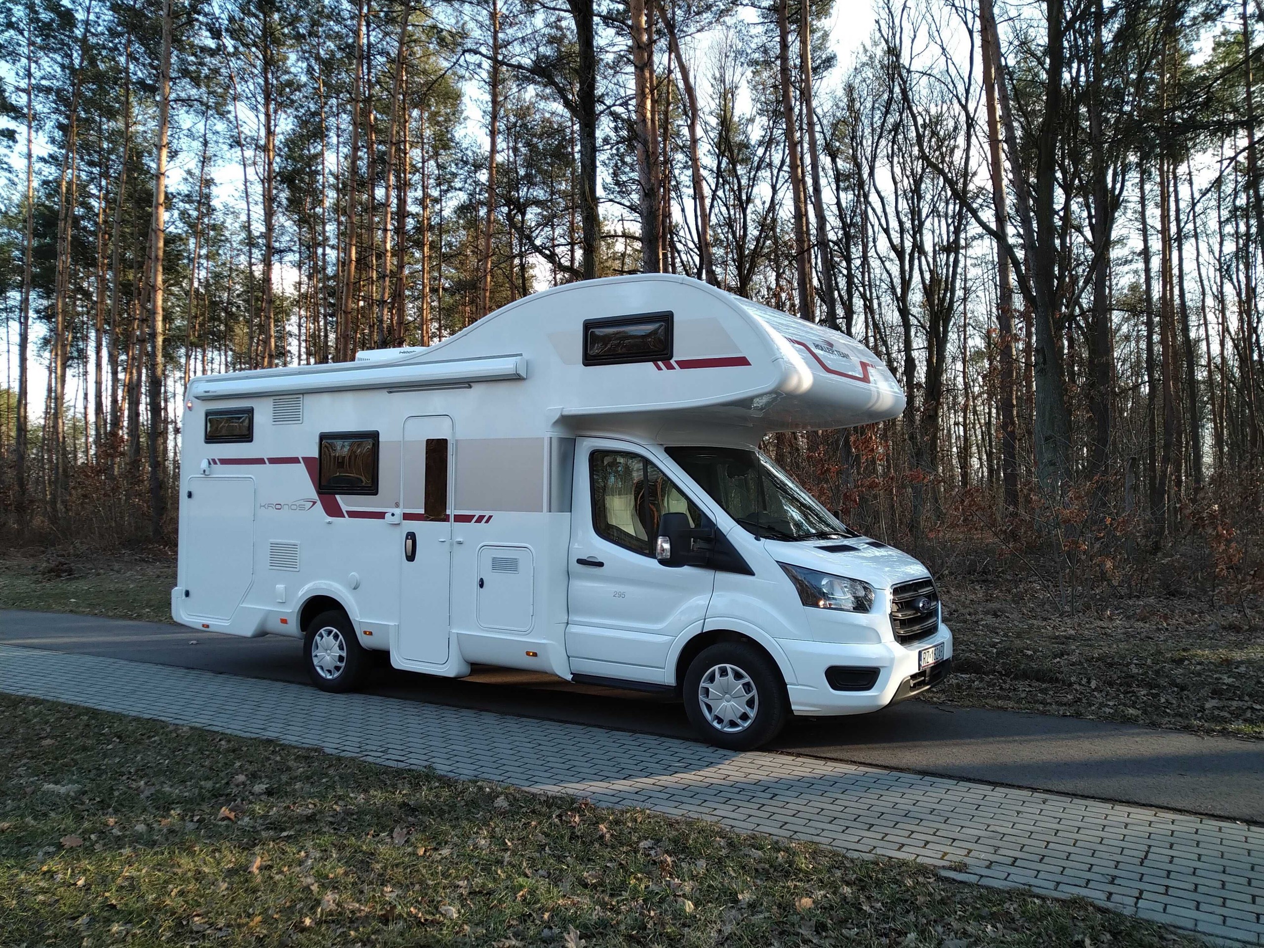 Wynajem kamperów Rzeszów, bez limitu kilometrów, NOWE AUTA 2021