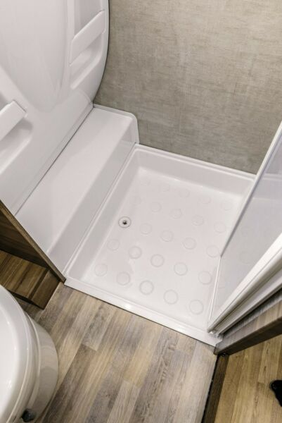 Wynajem Kampera Rimor EVO5 NOWY 6 osób 4 rowery od 350 zł