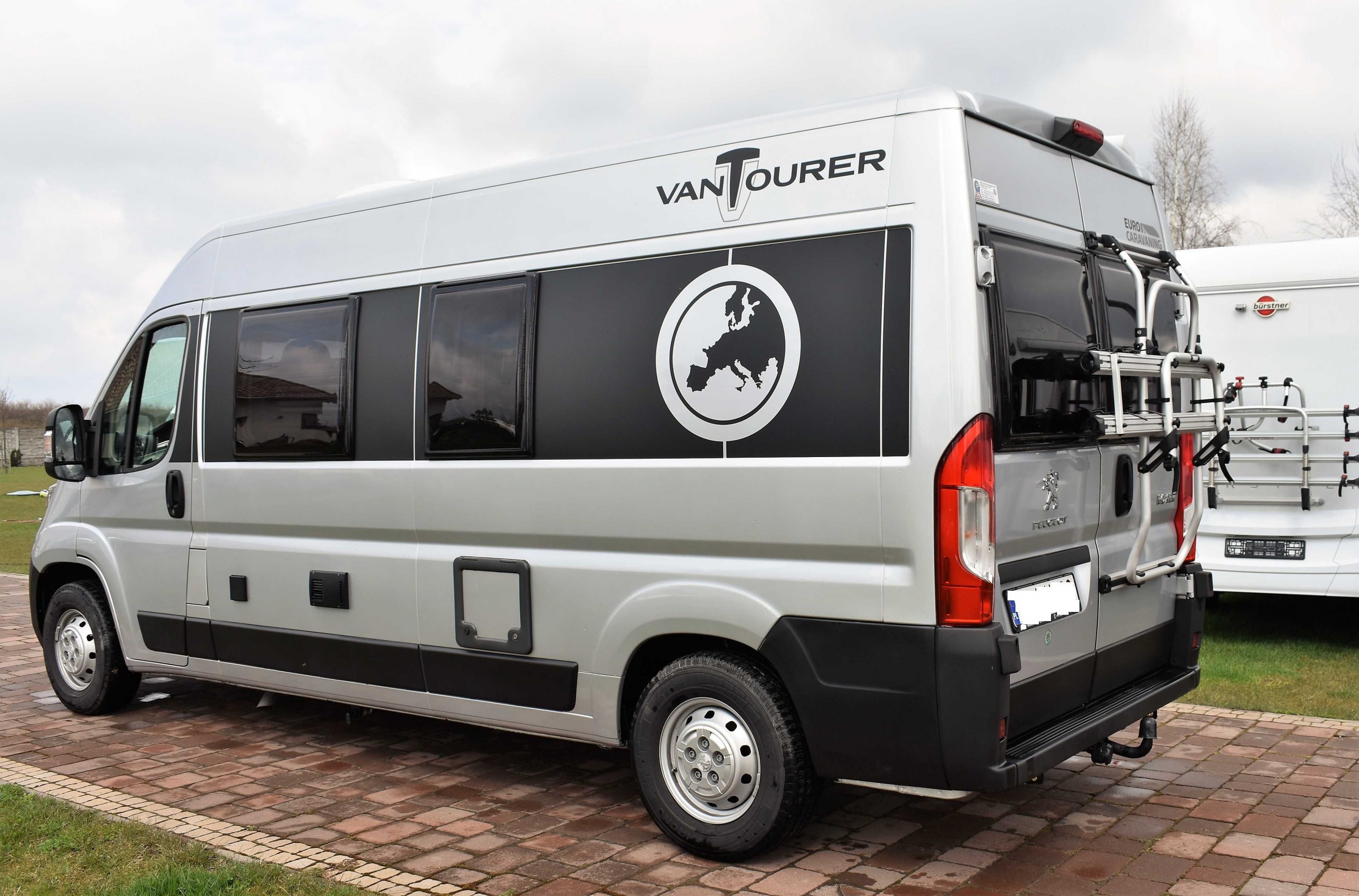 CamperVan Wypożyczalnia Wynajem Kampera Łódź 4 os Prysznic