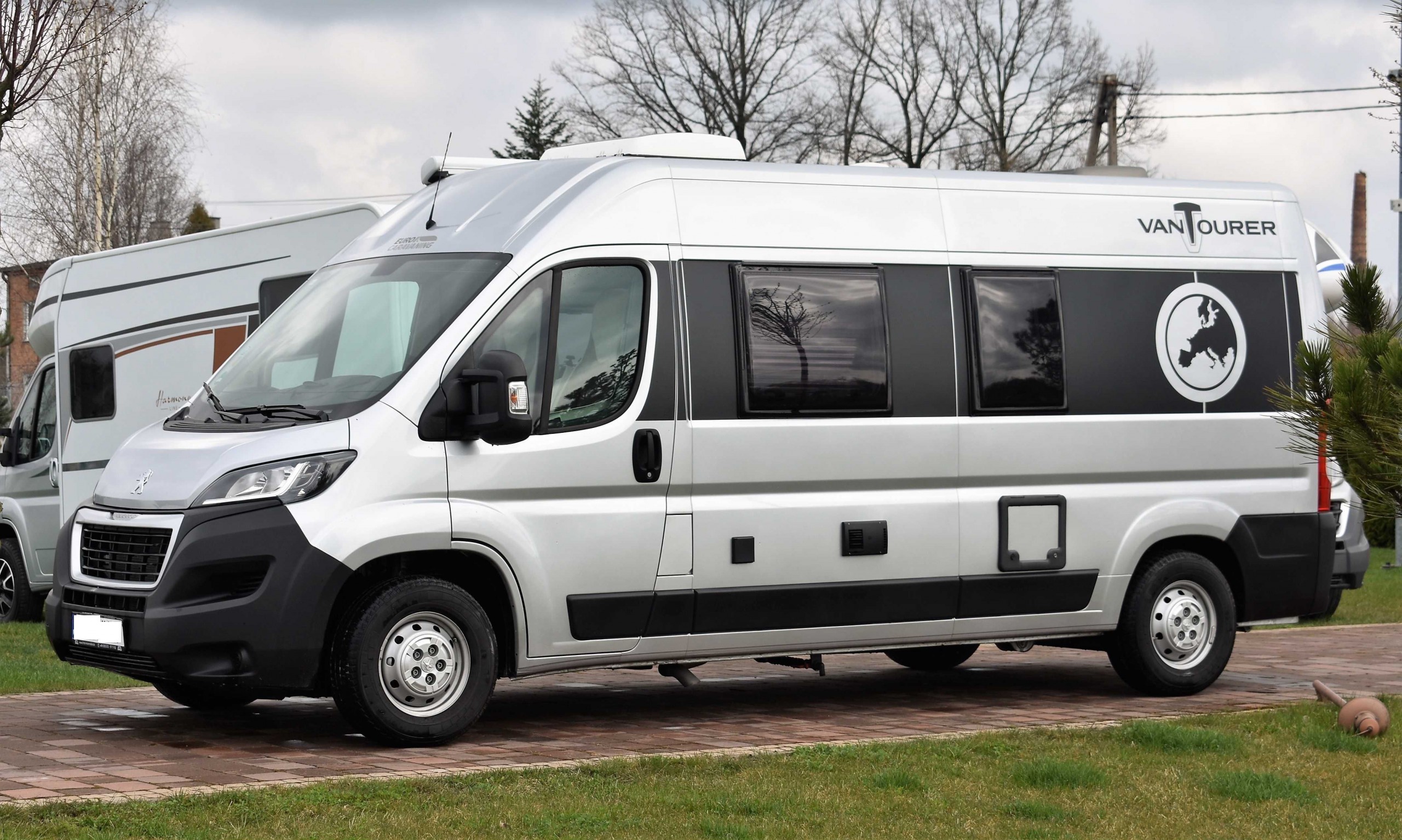 CamperVan Wypożyczalnia Wynajem Kampera Łódź 4 os Prysznic