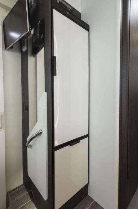 Wynajem kampera ALKOWA, 5-osobowy, bogate wyposażenie, LATO/ZIMA.