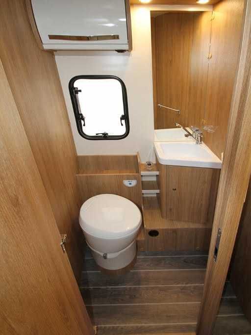 Wynajem, wypożyczalnia kamper Ford R.T. Kronos z wyposaż.Małopolskie