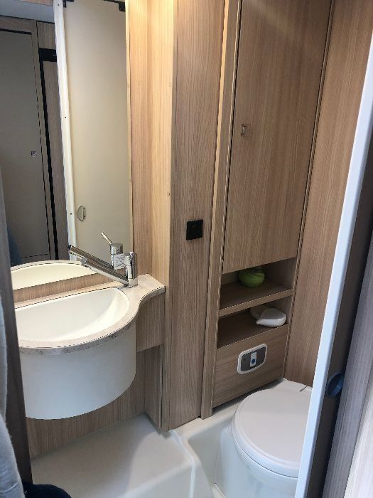 Wynajem kampera 6osobowego Fiata Ducato Burstner Lyseo 700 A