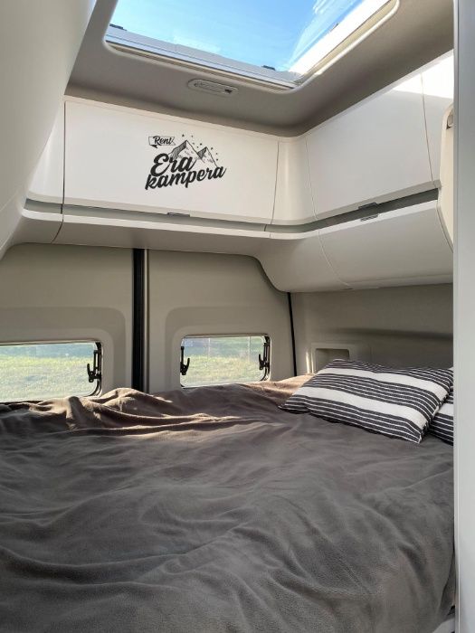 Wynajem campervana, kampera, nowy VW Grand California, całoroczny