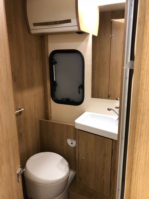 Wynajem Kampera LUBOŃ Ford Transit – wysoki standard