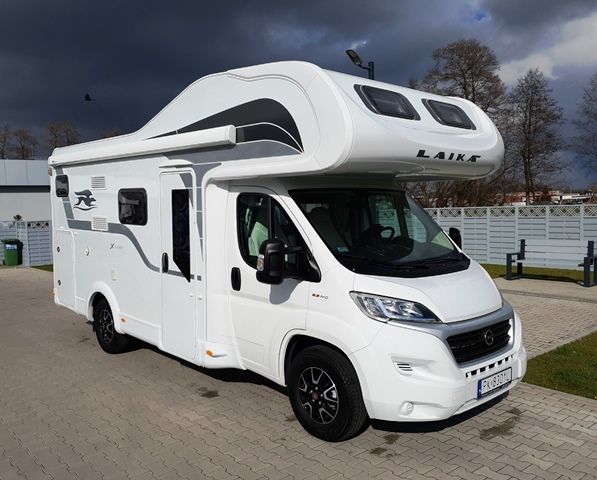 Wynajem wypozyczalnia kamper Laika Kosmo F261 2.3 diesel 6-osobowy