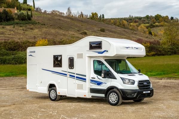 Wynajem Nowy Camper Rimor Evo 5 2021 r 6 os Od 390 PLN!