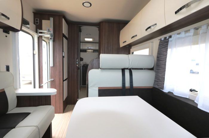 Wynajem Kampera, wypożyczalnia kamperów – MAJÓWKA 2021 WOLNY – 5 osób