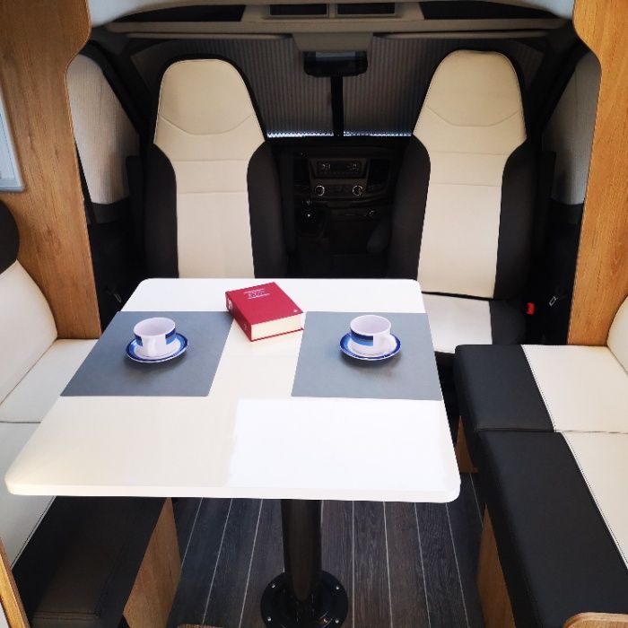 Wypożyczalnia kamperów,Camper wynajem-nowy Roller Team Kronos Ford