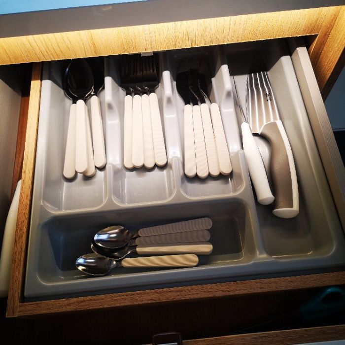 Wypożyczalnia kamperów,Camper wynajem-nowy Roller Team Kronos Ford