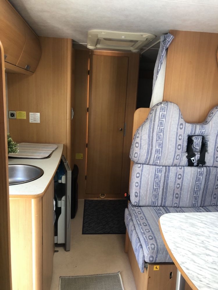 Spij gdzie chcesz KAMPER wynajem wypożyczalnia 6 osob.