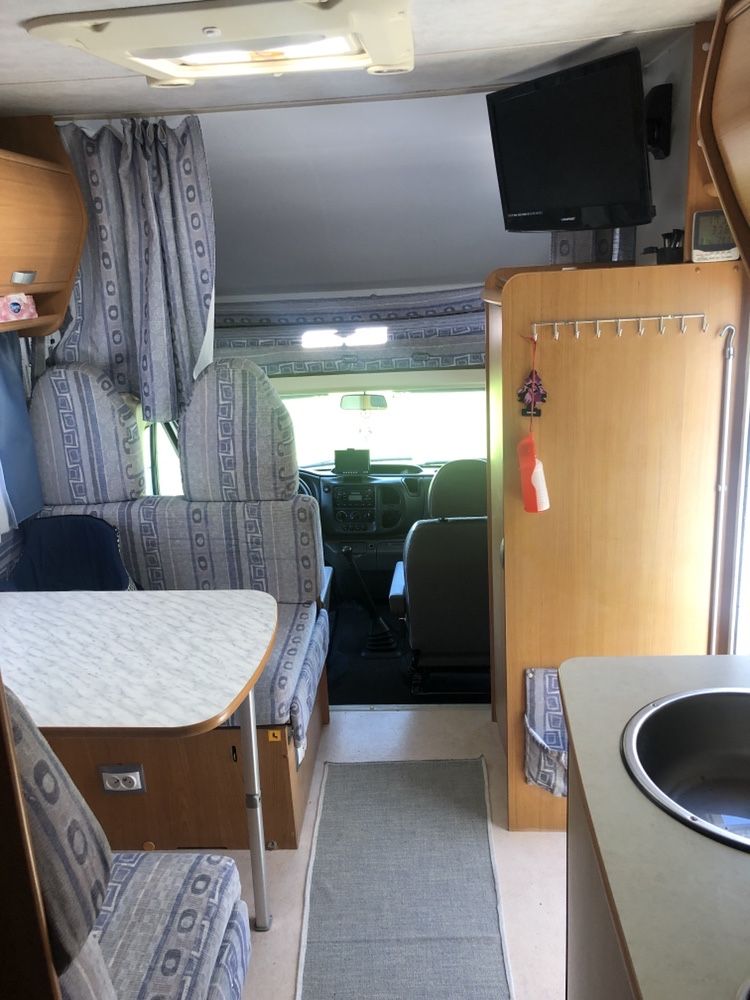 Spij gdzie chcesz KAMPER wynajem wypożyczalnia 6 osob.