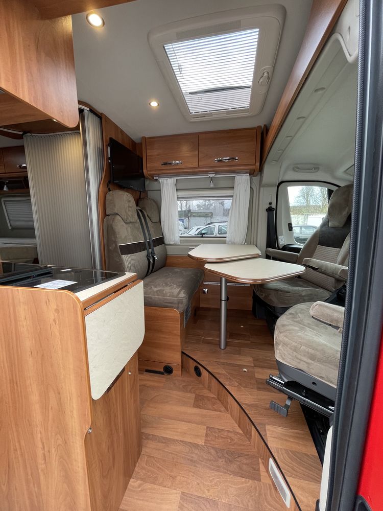 Kamper Wynajem Wypożyczalnia POSSL Kamper VAN 299 zł 4 osobowy