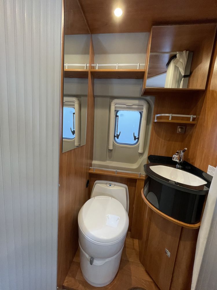 Kamper Wynajem Wypożyczalnia POSSL Kamper VAN 299 zł 4 osobowy