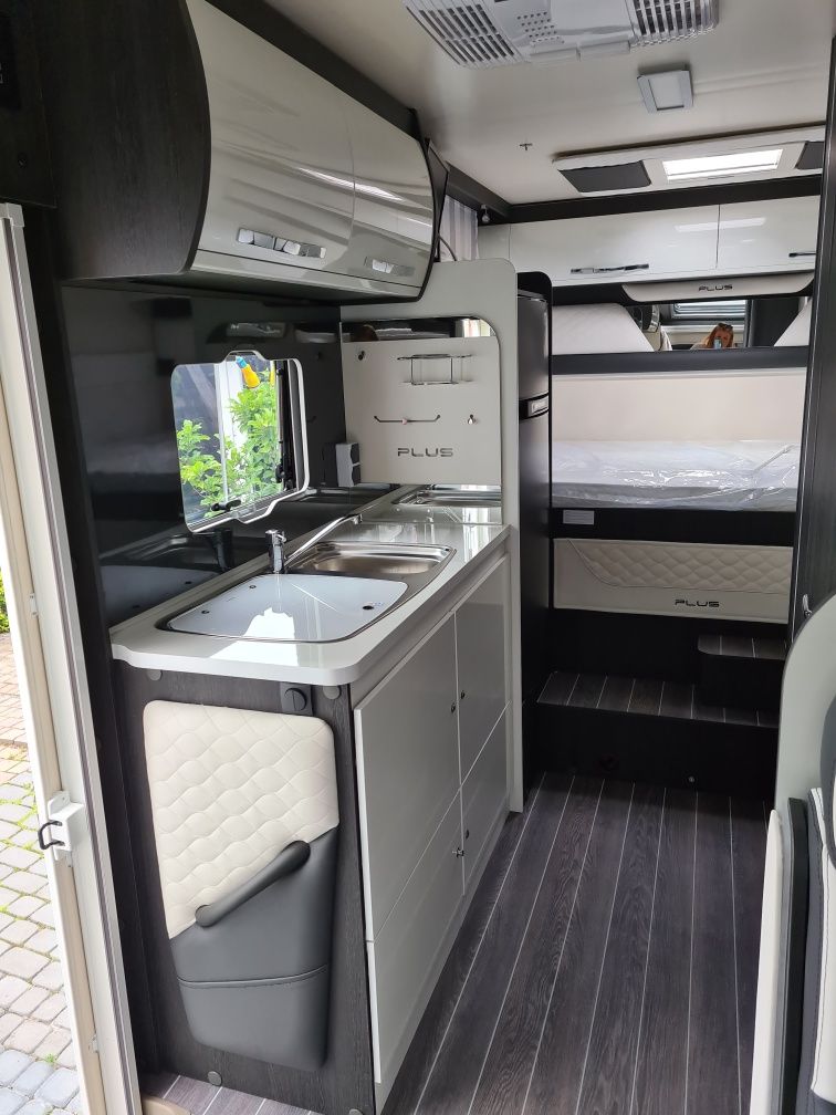 Wynajem kampera LUBOŃ Ford Transit – bardzo wysoki standard