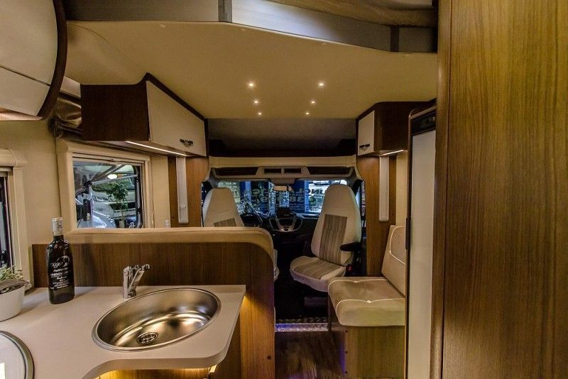 Automat!!! Nowy 5-osobowy kamper do wynajęcia!Wynajem kampera Warszawa