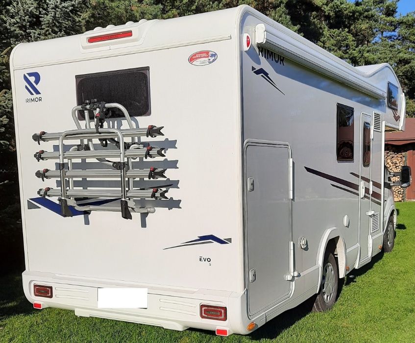 Wynajem Kampera Rimor EVO5 NOWY 6 osób 4 rowery od 350 zł