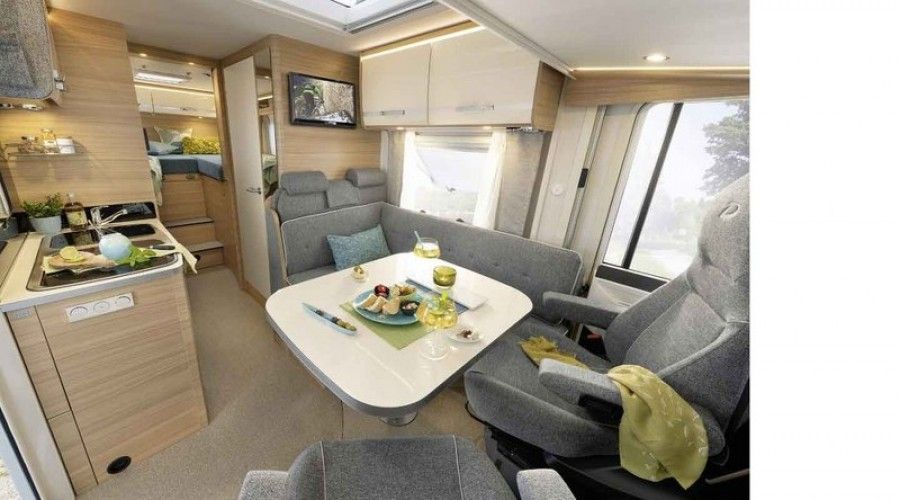 dwa samochody kamper kampery wynajem wynajmę Kraków KamperKrak.pl