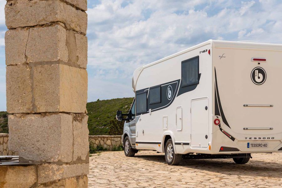 KAMPER / CAMPER Wynajem Wypożyczalnia Zimowy NOWY BEZ LIMITU km